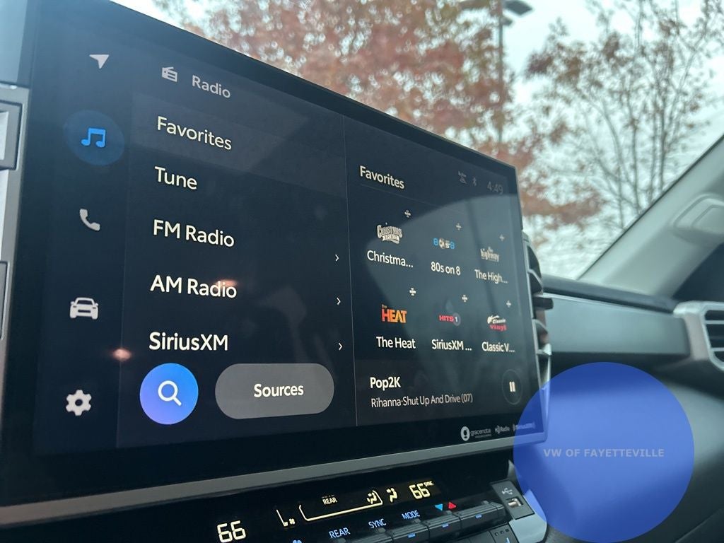 2024 Toyota Sequoia SR5 LEATHER ROOF 4x4 8 Passenger, 1 OWNER CLEAN CARFAX