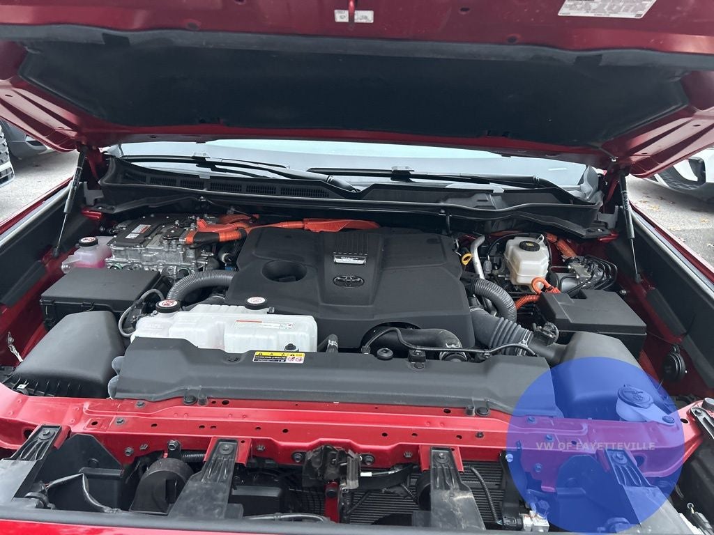 2024 Toyota Sequoia SR5 LEATHER ROOF 4x4 8 Passenger, 1 OWNER CLEAN CARFAX