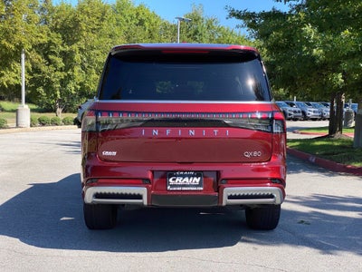 2025 INFINITI QX80 LUXE