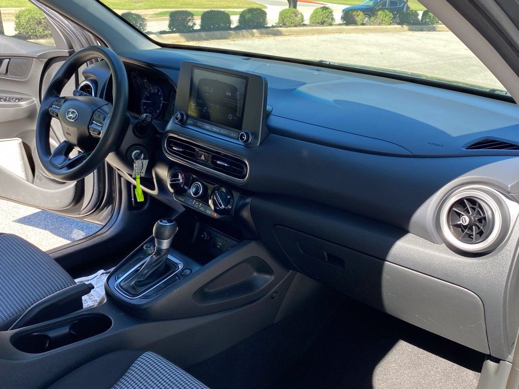 2022 Hyundai Kona SE