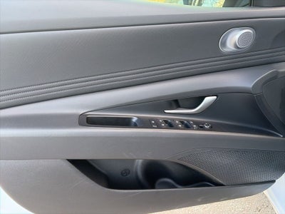 2024 Hyundai Elantra SEL CLEAN 1 OWNER CARFAX