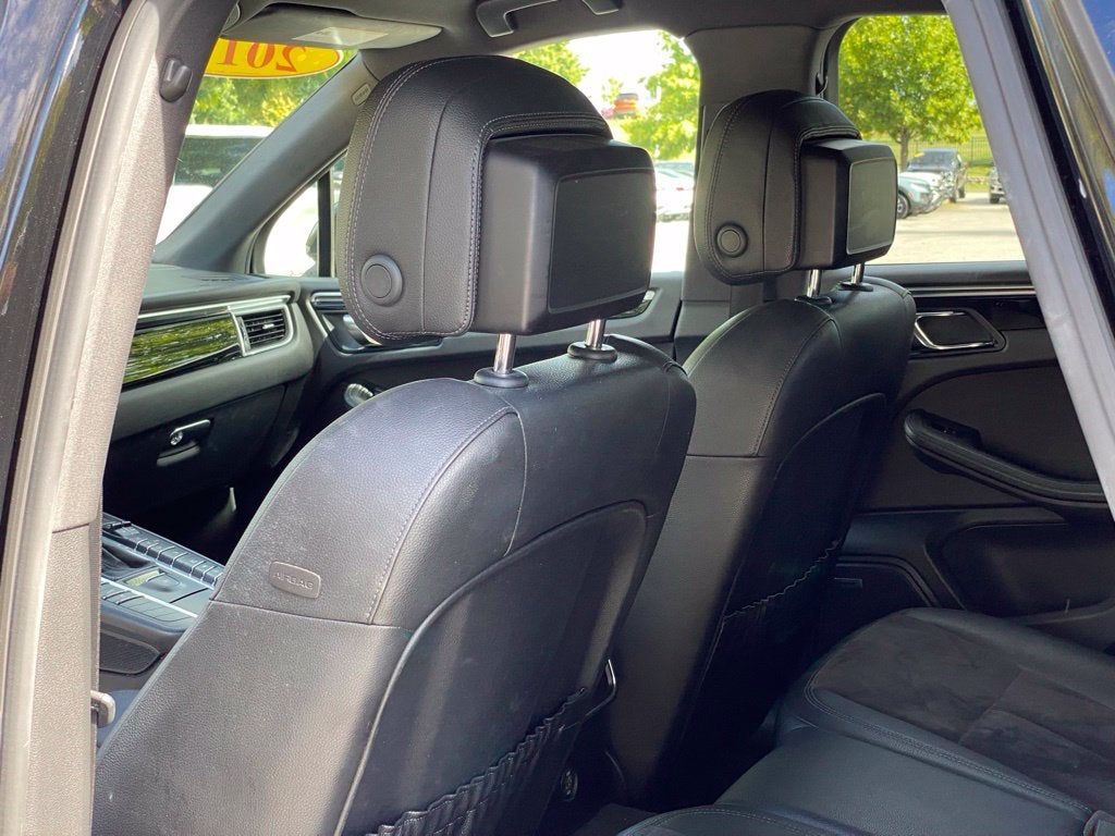2017 Porsche Macan Base
