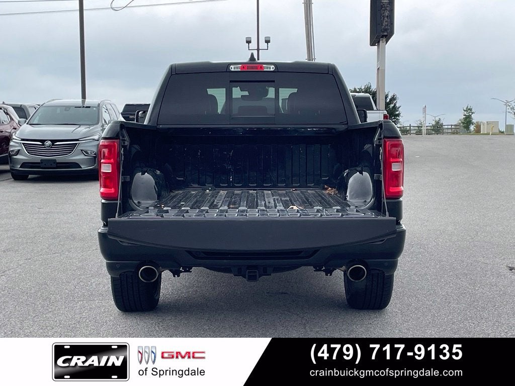 2025 RAM 1500 Laramie Dual–Pane Panoramic Sunroof