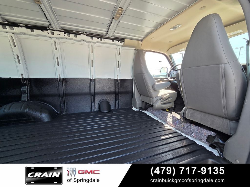 2024 Chevrolet Express 3500 Work Van Cargo