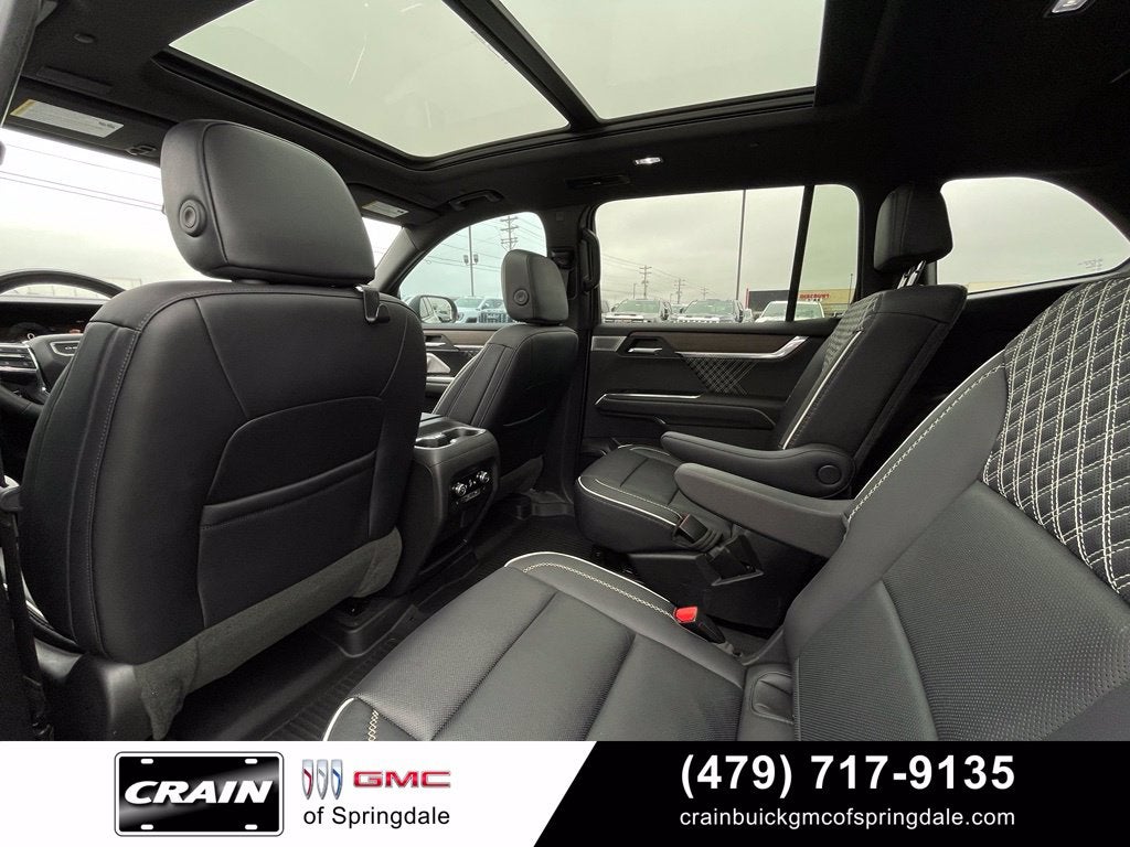 2024 GMC Acadia Denali