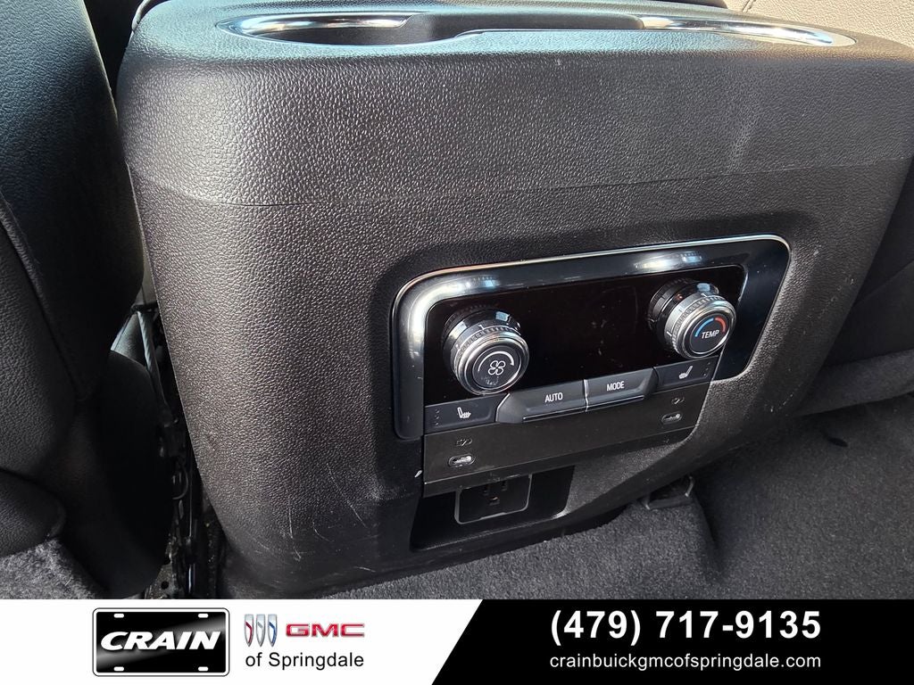 2025 GMC Yukon XL AT4