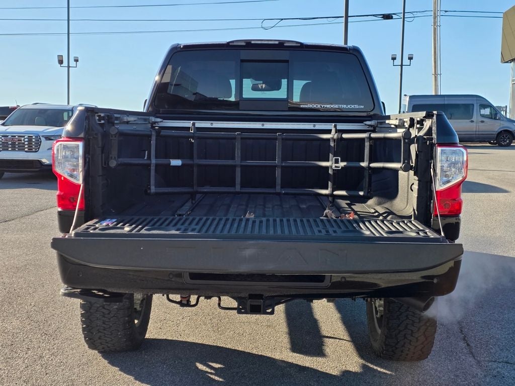 2021 Nissan Titan SV