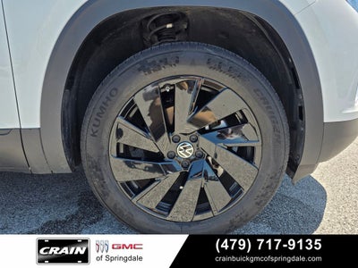 2024 Volkswagen Atlas 2.0T SE w/Technology BLACK WHEEL PACKAGE