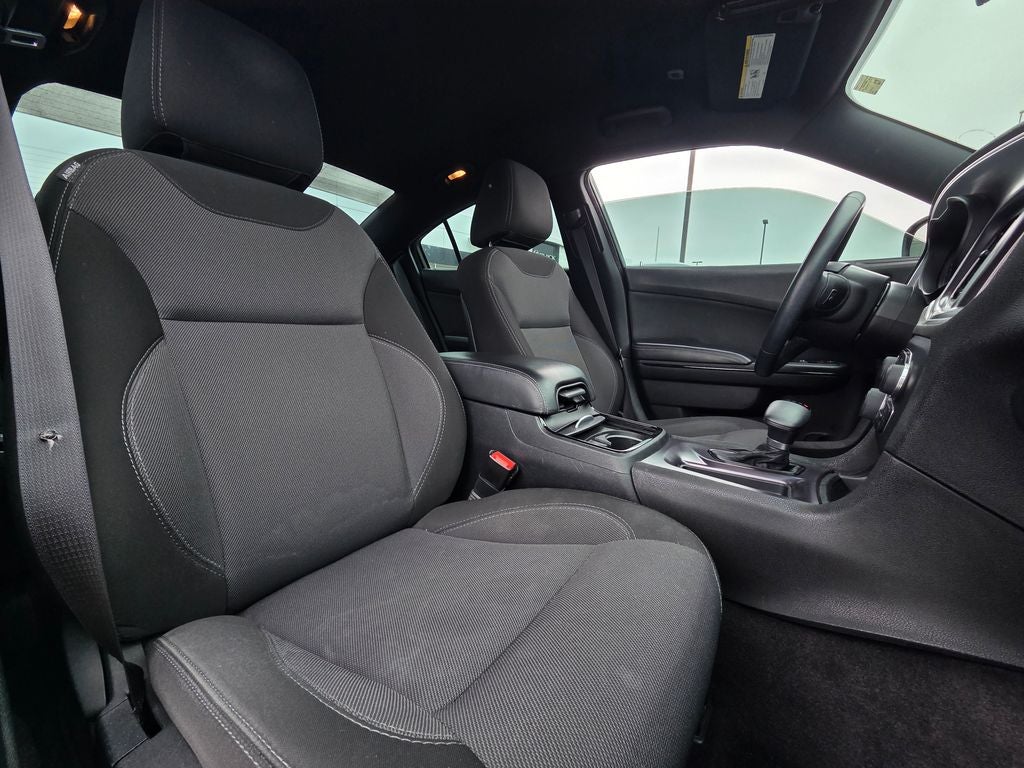 2017 Dodge Charger SE