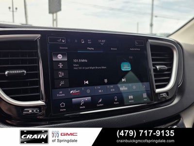 2022 Chrysler Pacifica Touring L