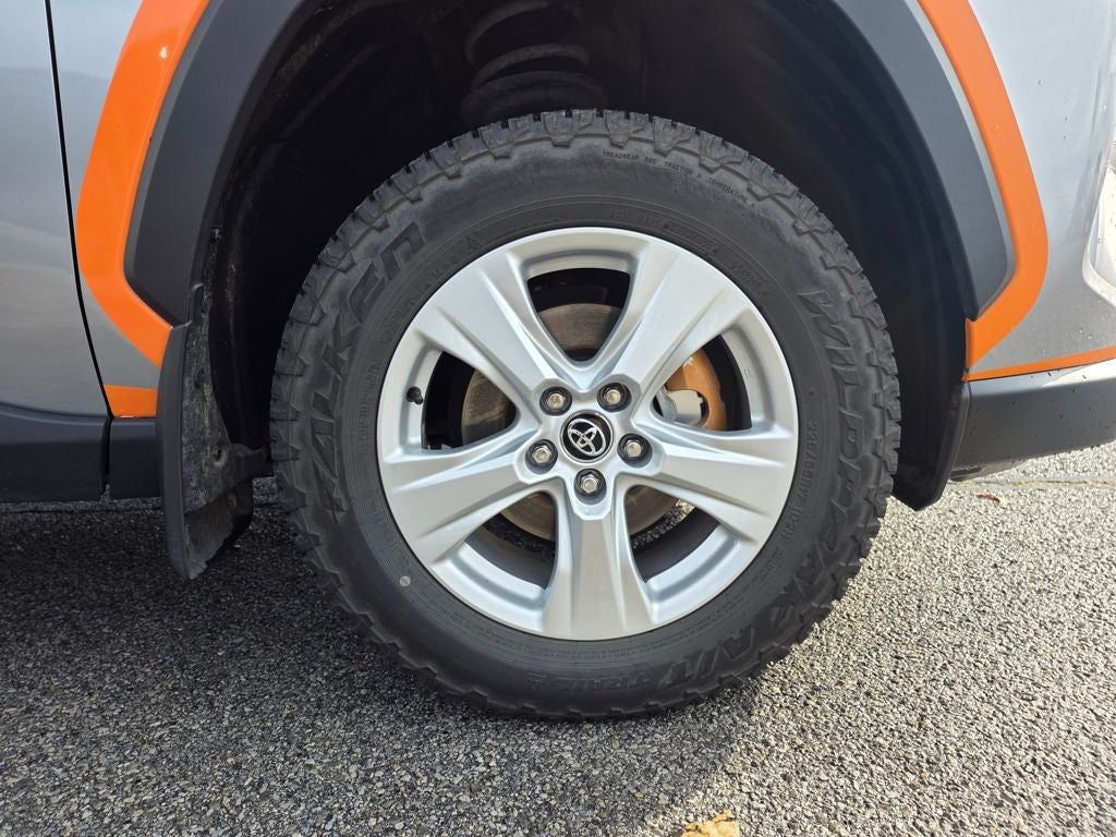 2020 Toyota RAV4 Hybrid XLE