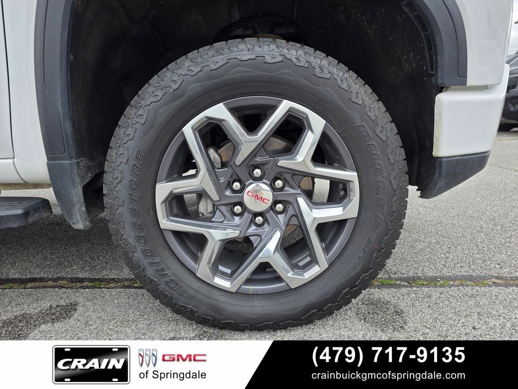 2023 GMC Sierra 1500 AT4 6.2L Heated Seats / 4WD / Nav