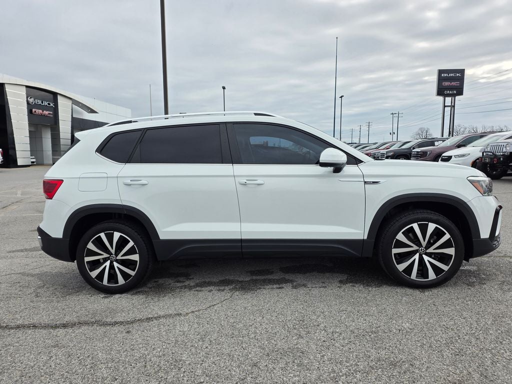 2023 Volkswagen Taos 1.5T SE