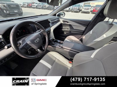 2025 Toyota Camry SE