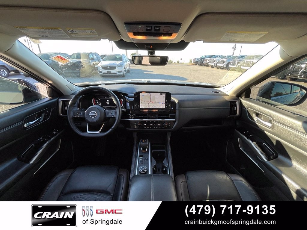 2024 Nissan Pathfinder Platinum