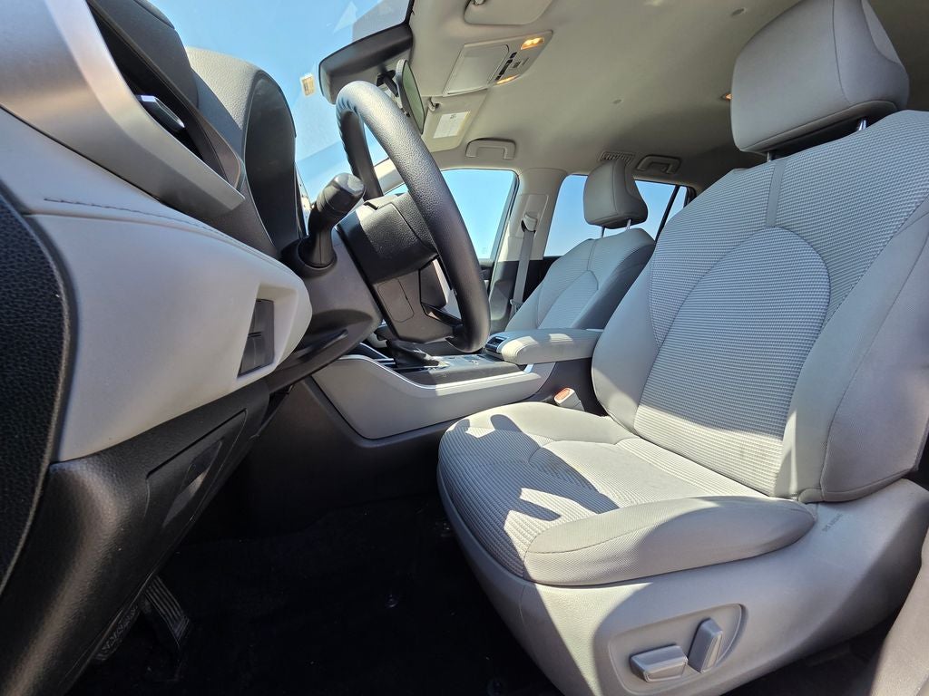 2021 Toyota Highlander L