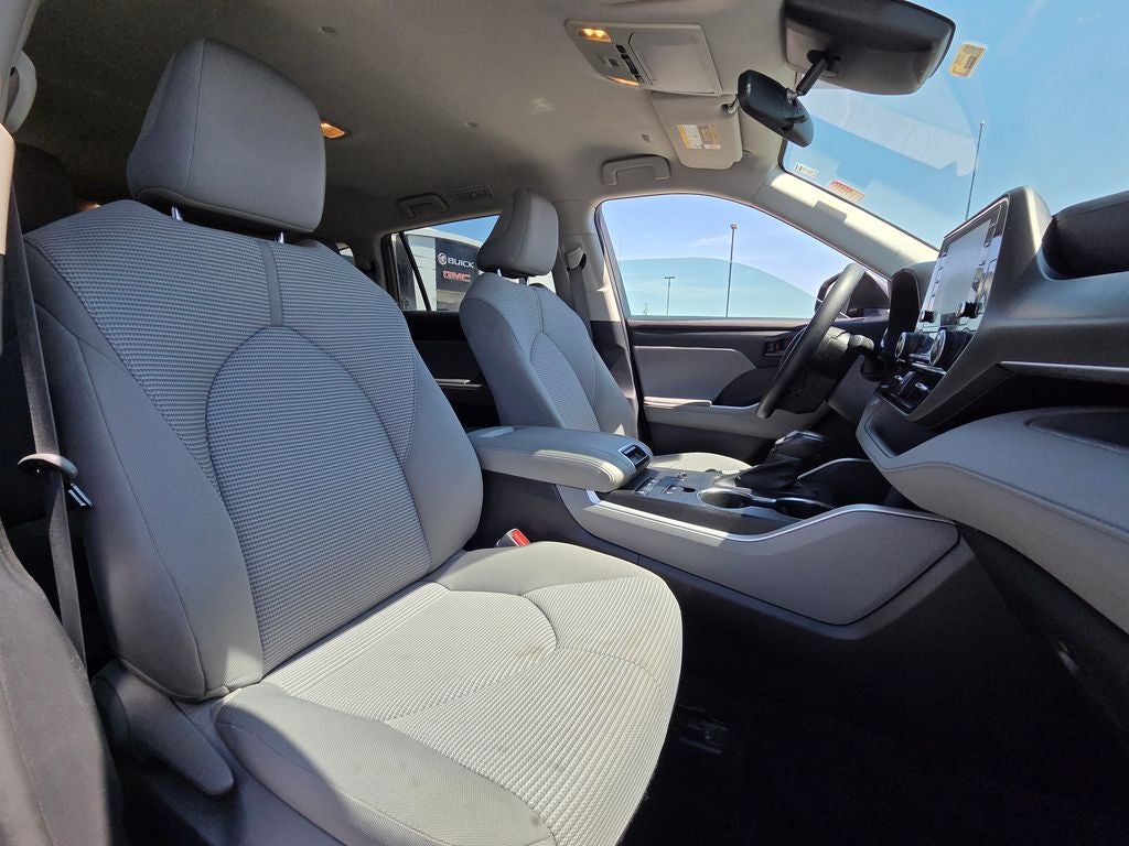 2021 Toyota Highlander L