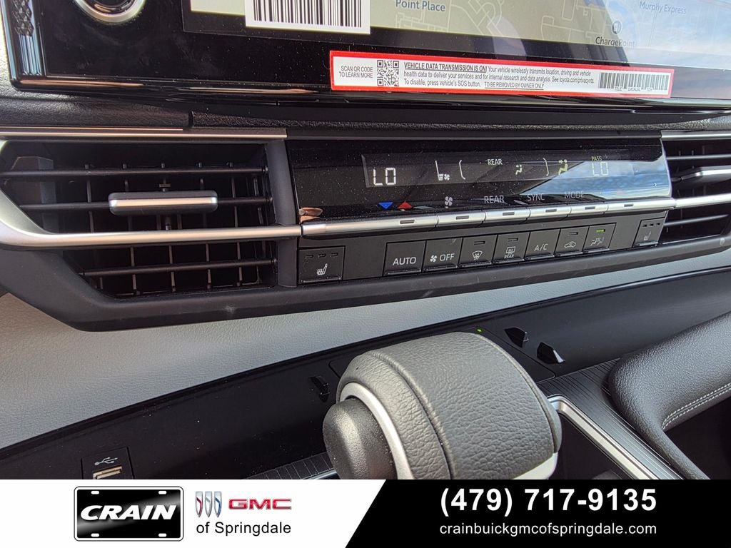 2025 Toyota Sienna XLE 8 Passenger