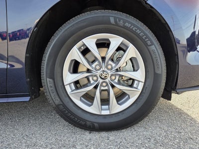 2022 Toyota Sienna XLE 7 Passenger