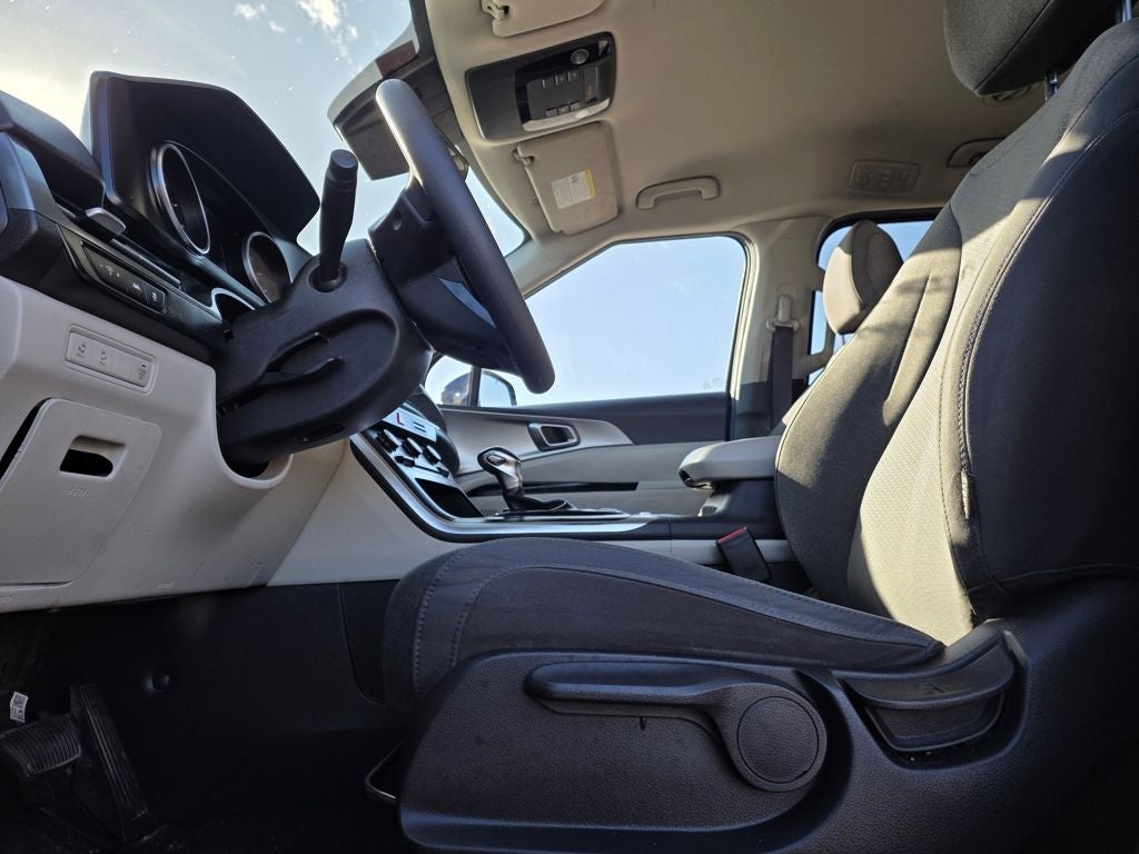 2022 Kia Carnival LXS