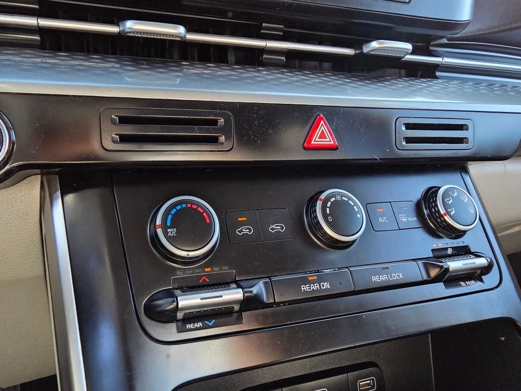 2022 Kia Carnival LXS