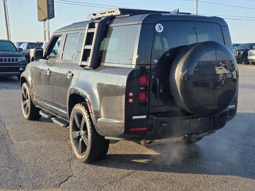 2024 Land Rover Defender 130 X-Dynamic SE
