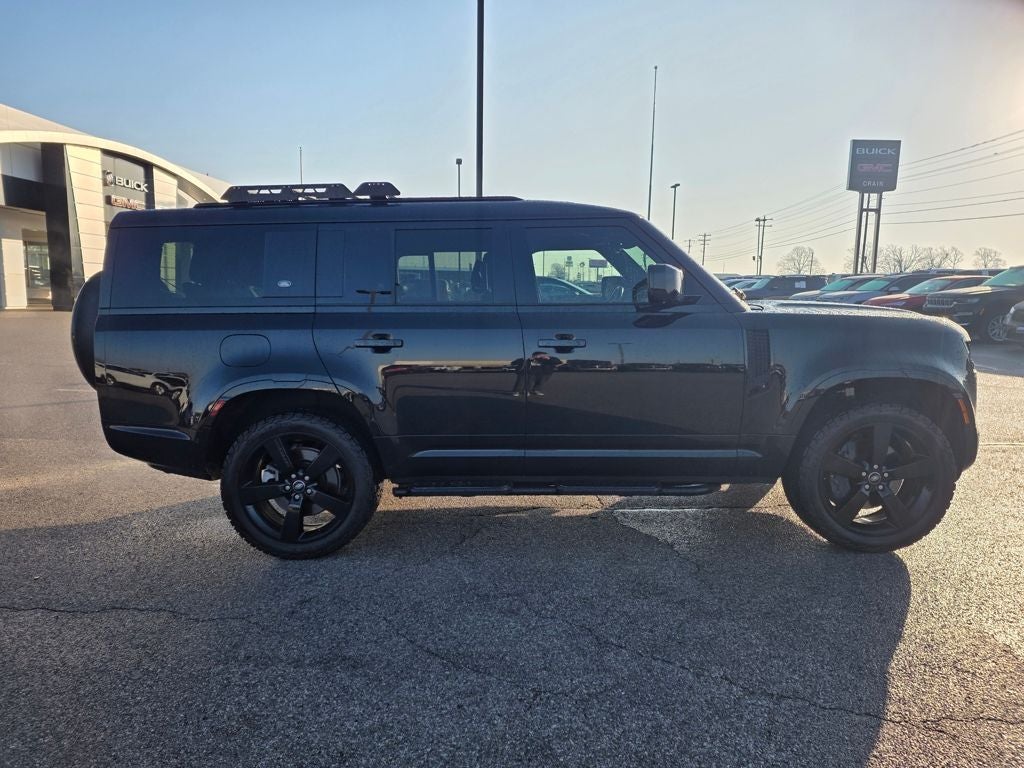 2024 Land Rover Defender 130 X-Dynamic SE