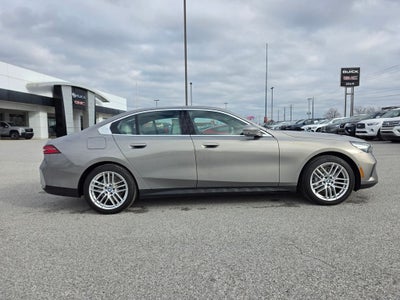 2024 BMW 5 Series 530i