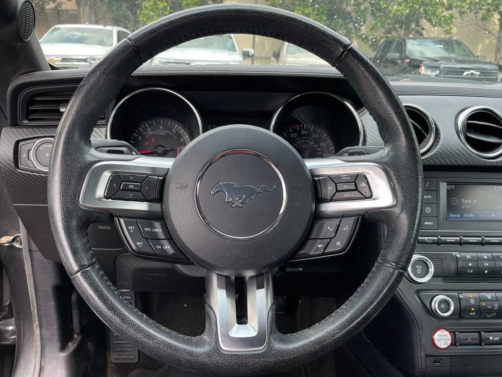 2017 Ford Mustang V6