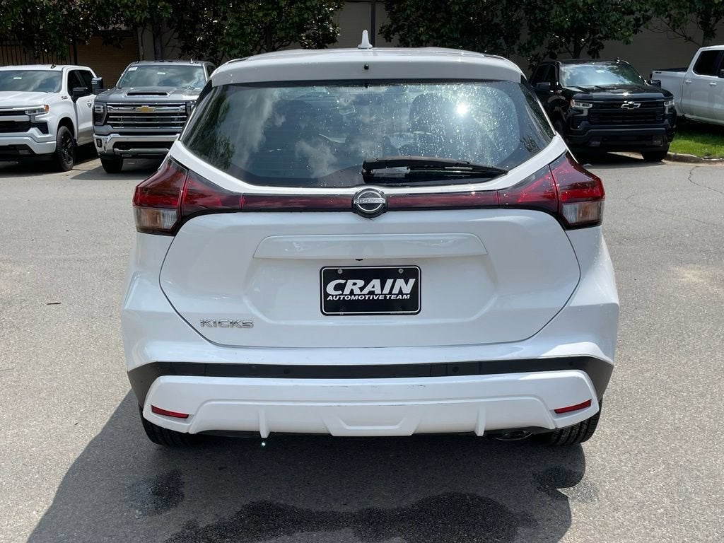 2023 Nissan Kicks S