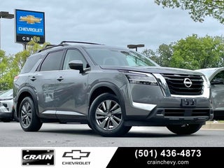 2022 Nissan Pathfinder SV