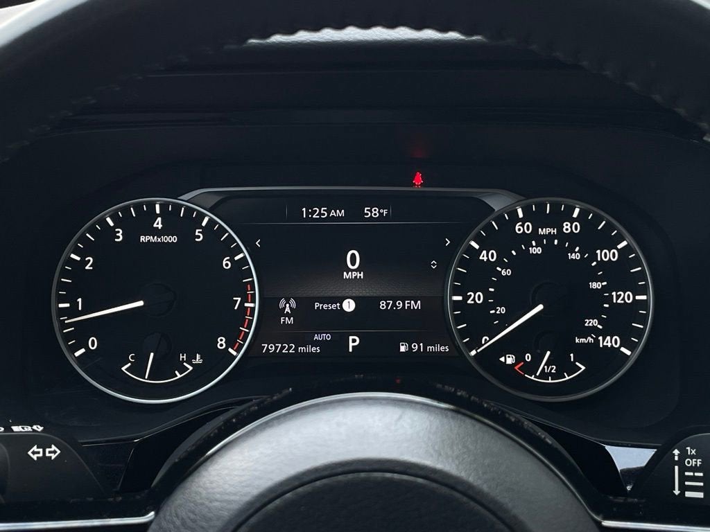 2022 Nissan Pathfinder SV