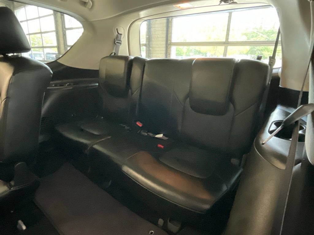2024 Nissan Armada SV