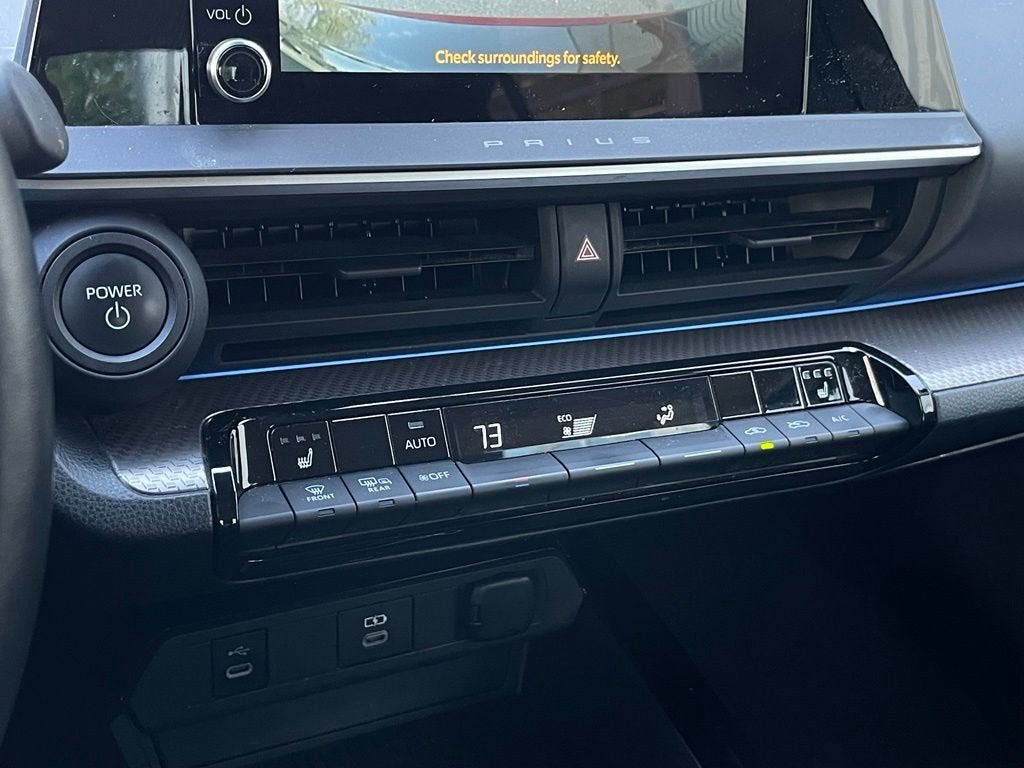 2025 Toyota Prius LE