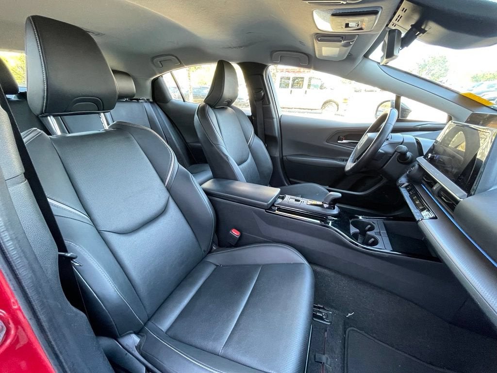 2025 Toyota Prius LE