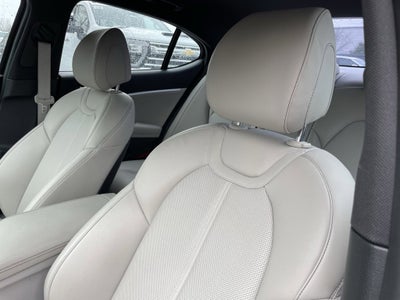 2022 Genesis G70 2.0T