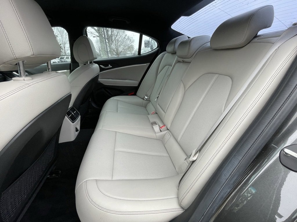 2022 Genesis G70 2.0T