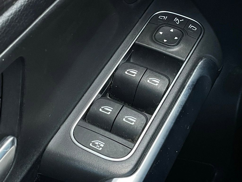 2022 Mercedes-Benz GLB GLB 250