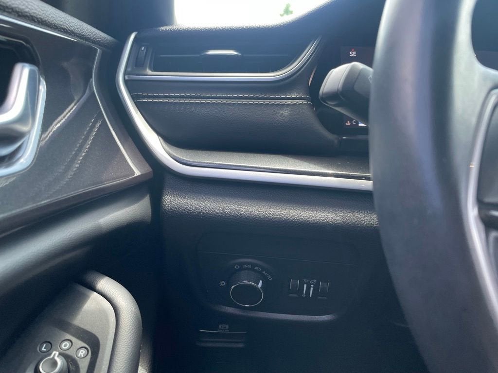 2022 Jeep Grand Cherokee L Altitude
