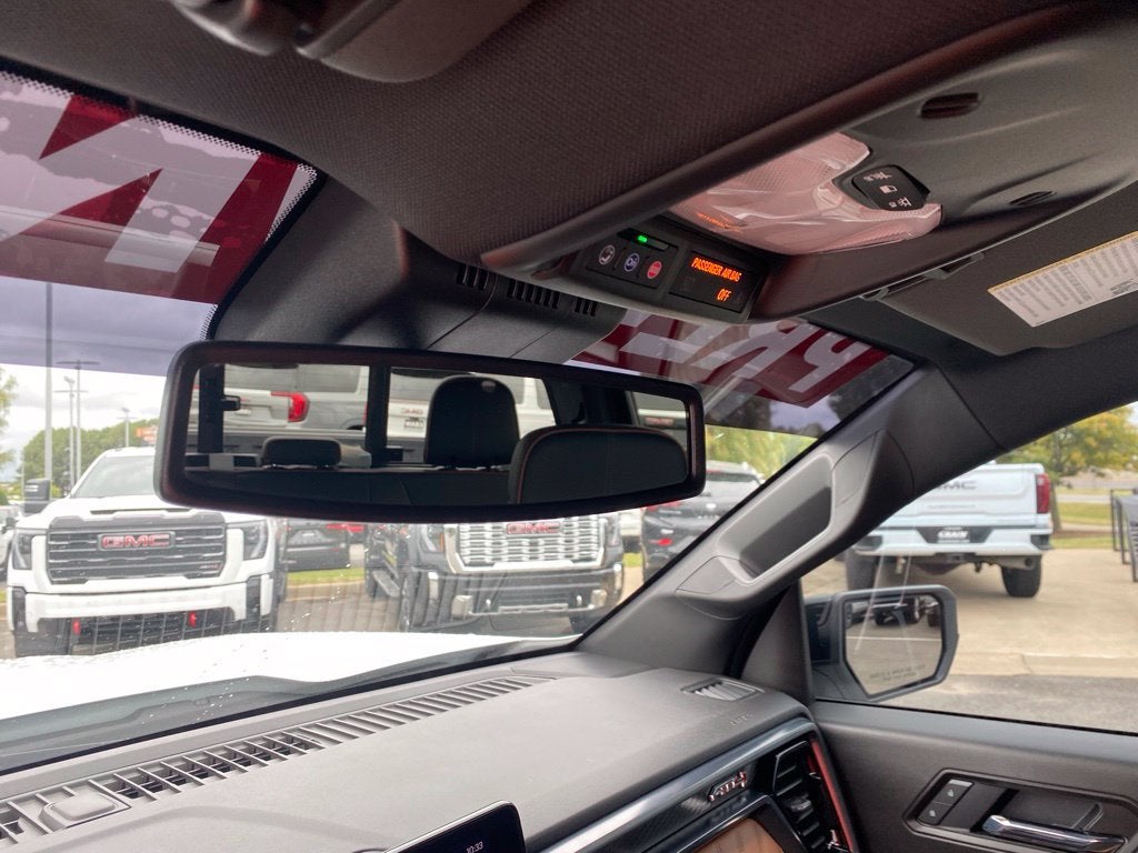 2025 GMC Canyon AT4