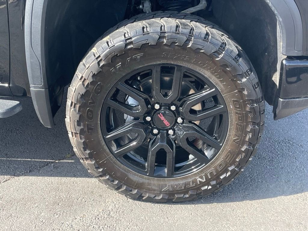 2025 GMC Sierra 1500 AT4