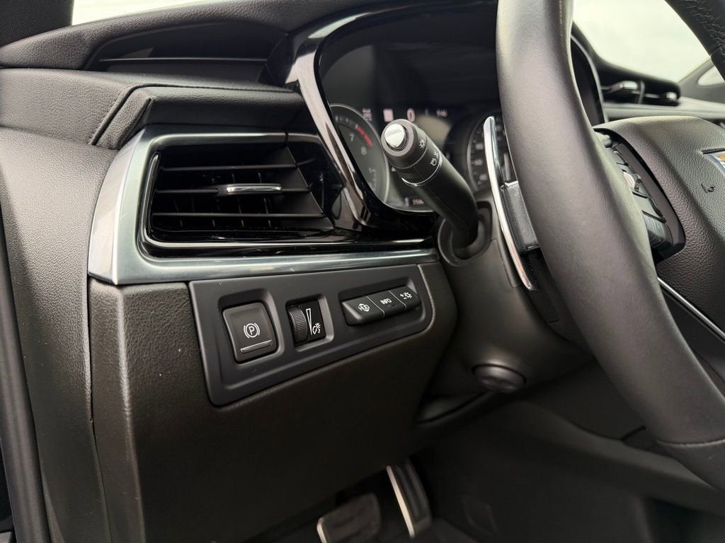 2025 Cadillac XT6 Sport