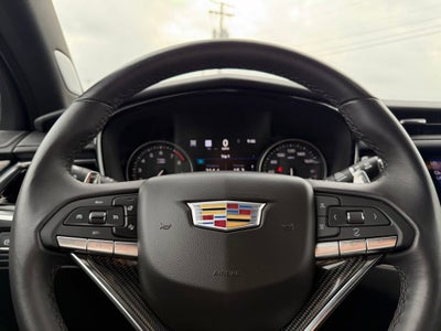 2025 Cadillac XT6 Sport