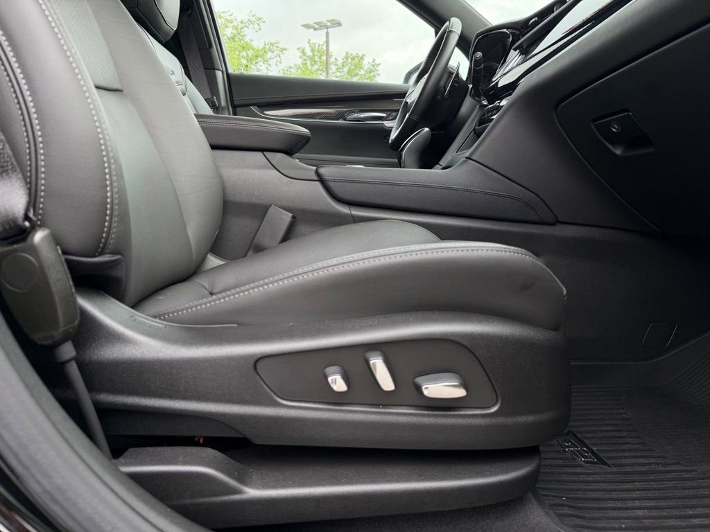 2025 Cadillac XT6 Sport