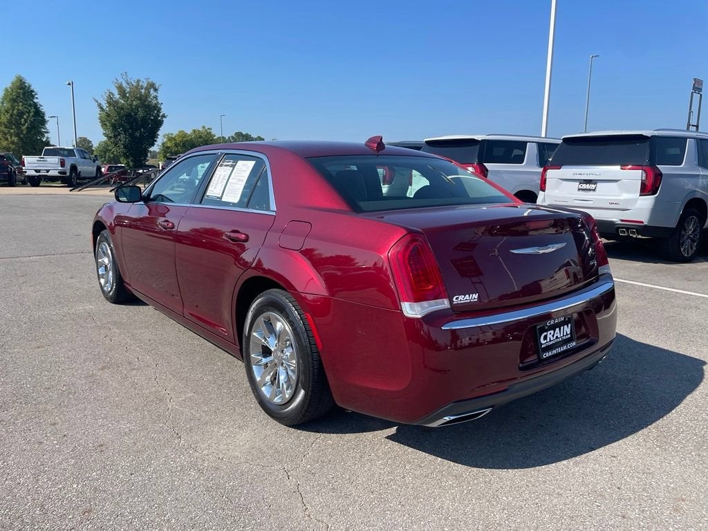 2016 Chrysler 300 Limited