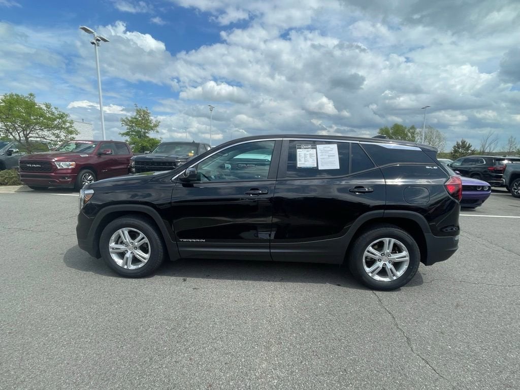 2022 GMC Terrain SLE