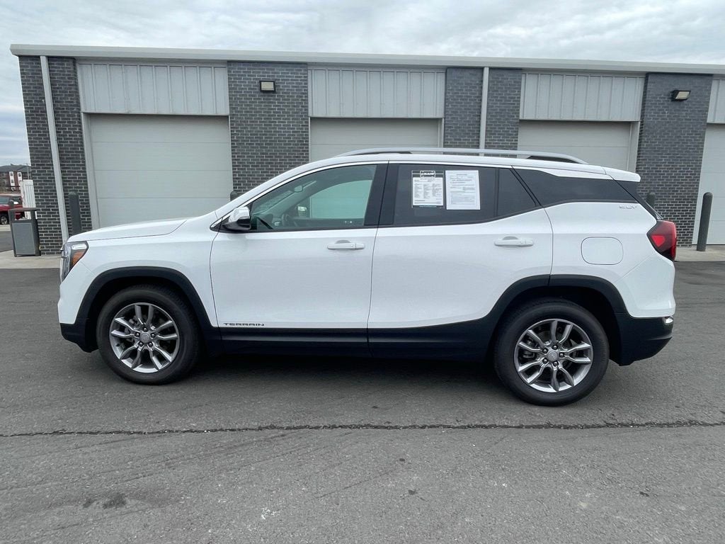 2022 GMC Terrain SLT