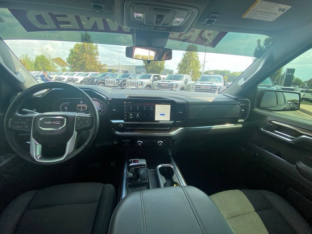 2024 GMC Sierra 1500 Elevation
