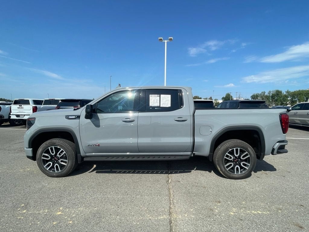2025 GMC Sierra 1500 AT4