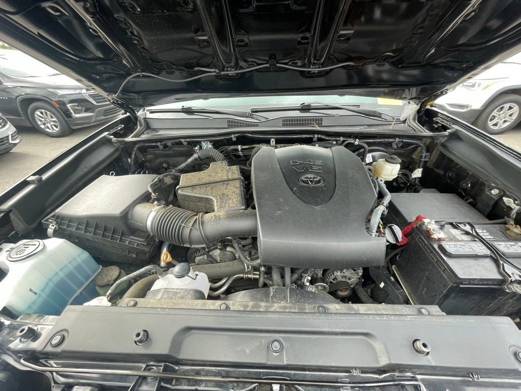 2022 Toyota Tacoma 2WD SR5